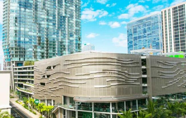 1 bed, 1 bath, $3,400