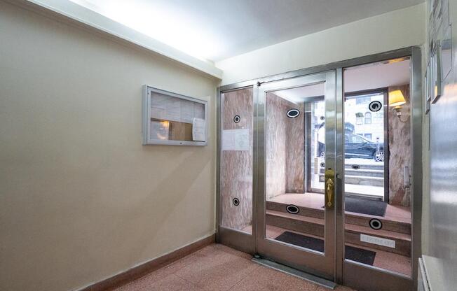 Studio, 1 bath, $2,895, Unit 4-C