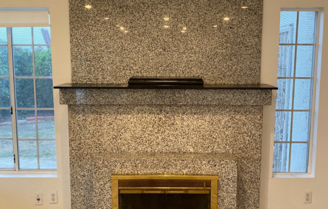 4 beds, 2.5 baths, $4,950