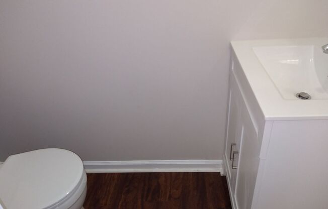 3 beds, 1.5 baths, $1,450, Unit UNIT # 107