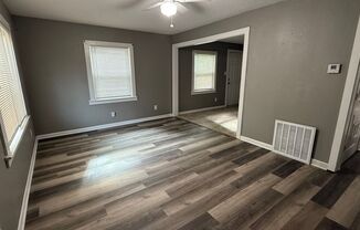 2 Bedroom 1 Bathroom in Kansas City!