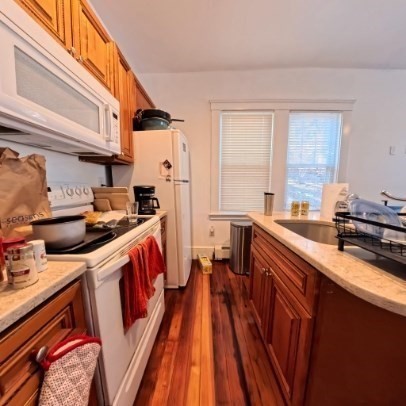 436 WAVERLEY OAKS RD