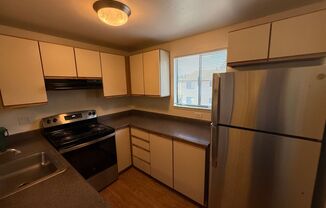 2 beds, 1 bath, 830 sqft, $1,950, Unit F303