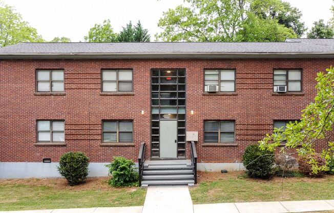 2 beds, 1 bath, 800 sqft, $850, Unit 116 C