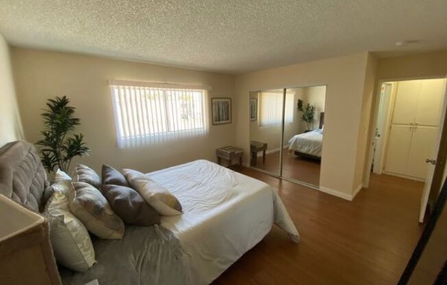 2 beds, 2 baths, $2,195, Unit 214