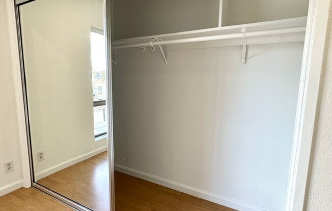 2 beds, 1 bath, $2,590, Unit 310