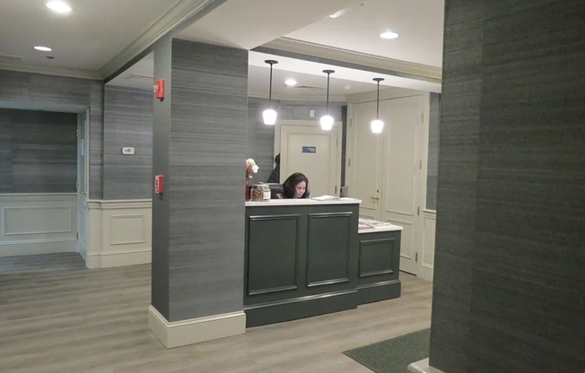2 beds, 1 bath, 747 sqft, $4,000, Unit 406