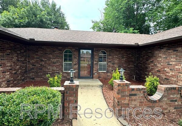 10440 NW 15 PL