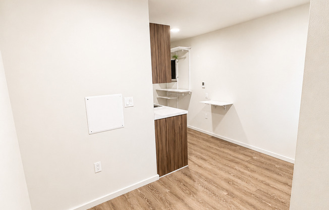 Studio, 1 bath, 178 sqft, $999, Unit 229