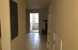 2 beds, 2.5 baths, $895