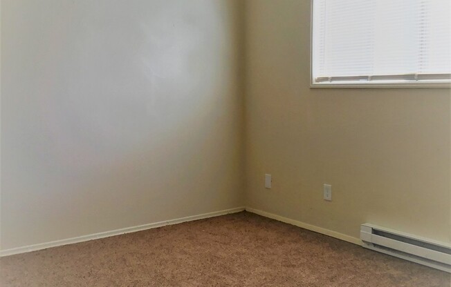 1 bed, 1 bath, 550 sqft, $1,100, Unit 11