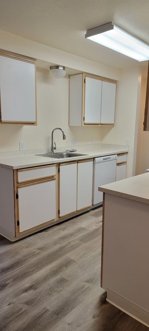 #369 BRITTANY CROSSING APTS