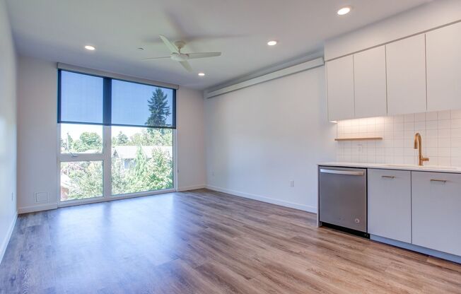 1 bed, 1 bath, 580 sqft, $1,495, Unit 305