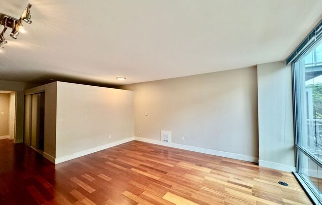 1 bed, 1 bath, $1,995