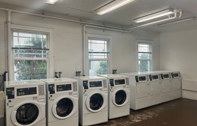 2 beds, 1 bath, $1,645, Unit 001