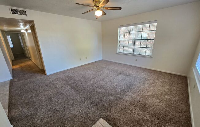 College Station - 3 bedroom / 2 bath 4 plex- downstair units.