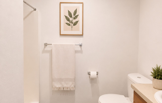Studio, 1 bath, 175 sqft, $1,125, Unit 2200