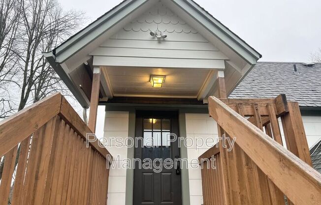409 W McLoughlin Blvd