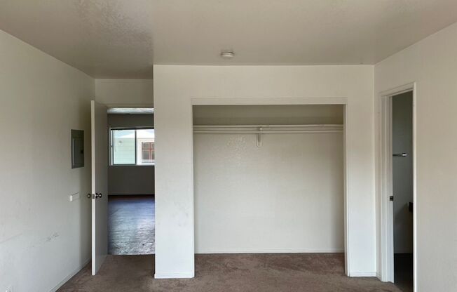 3 beds, 2 baths, $6,100, Unit A