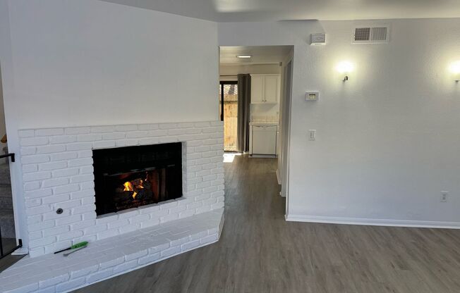 MOVE IN SPECIAL**UPDATED 3BR/1.5BA CONDO in ALPINE available NOW for rent w parking spots!