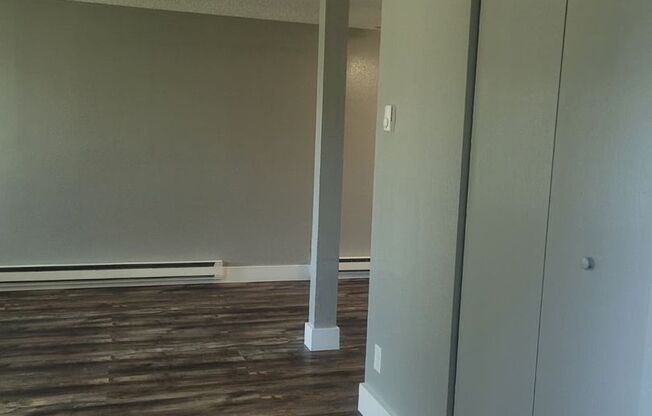 2 beds, 1 bath, 850 sqft, $1,575, Unit 1107 L6