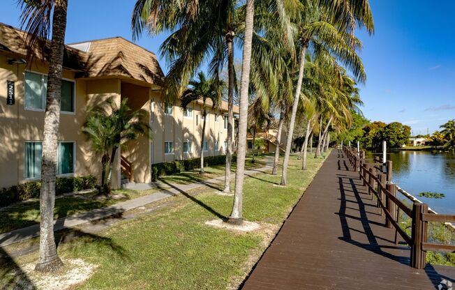 3 beds, 1.5 baths, 957 sqft, $2,099, Unit 2805-202