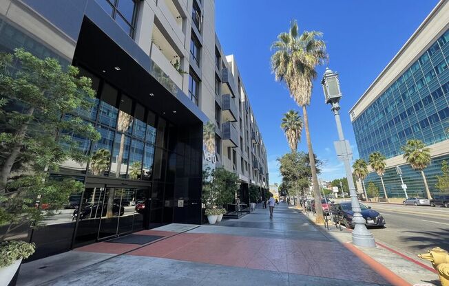 1 bed, 2 baths, 1,130 sqft, $2,800, Unit 235