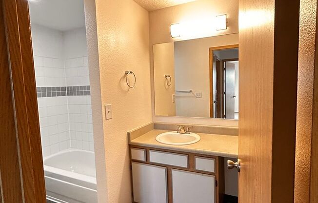 2 beds, 1 bath, 902 sqft, $1,375, Unit W - 051