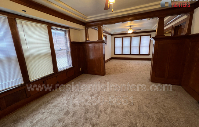 2742 N 40 ST