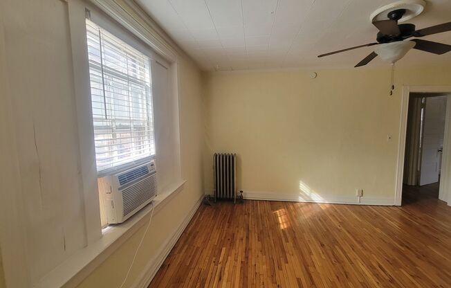 1 bed, 1 bath, 600 sqft, $875, Unit D2