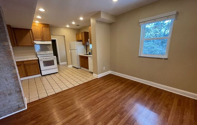 1015 Rice Avenue (Full Service)