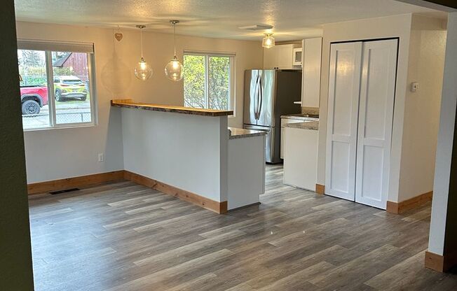 6 month or 18 month lease offered for remodeled house