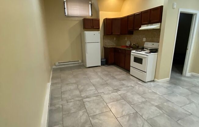 1 bed, 1 bath, $875