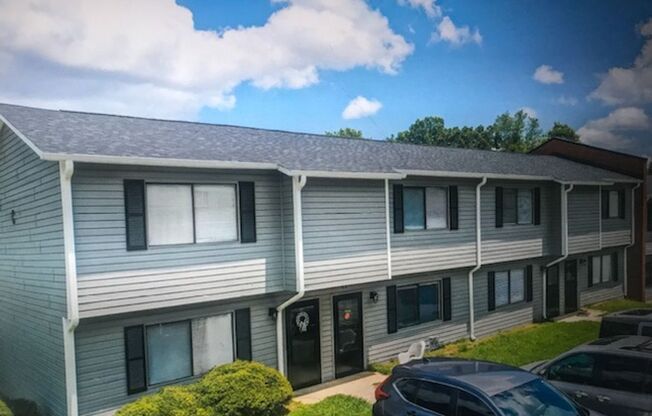 2 beds, 1.5 baths, 1,060 sqft, $1,445, Unit E2
