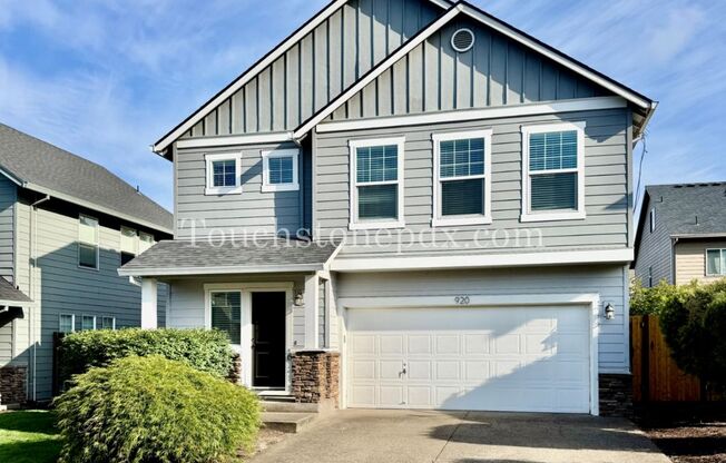 Sprightly 4BD|2.5 BA Home Near Molalla River