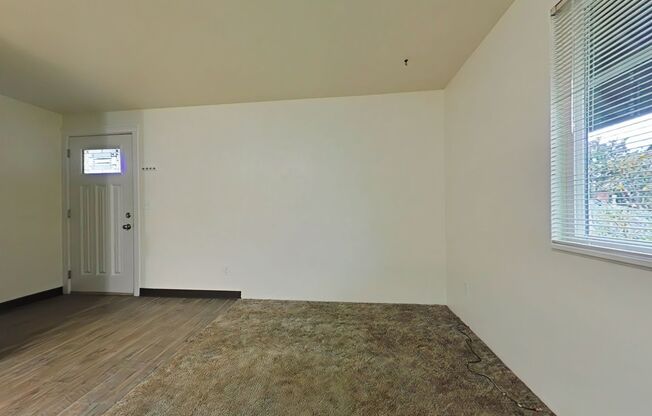 1 Bedroom Apartment ~ Close to OSU ~ Small Pet Friendly