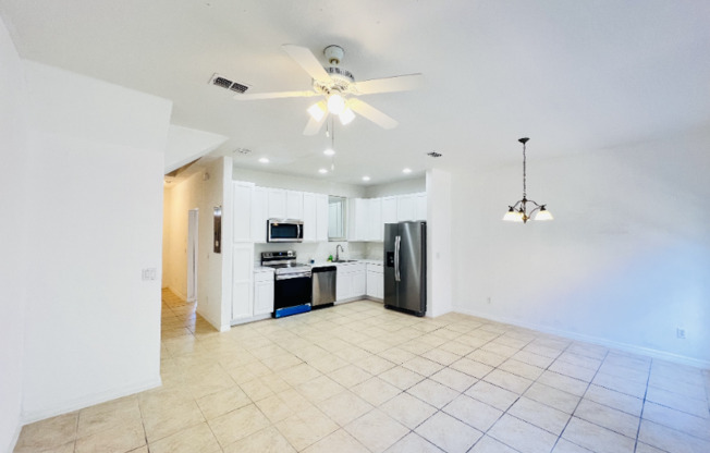 2410 CARAVELLE CIR