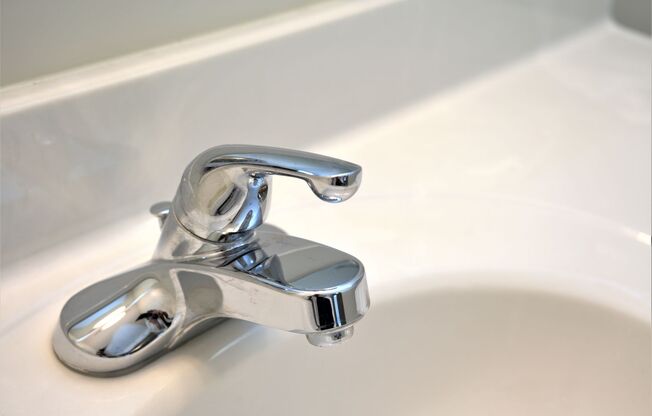 1 bed, 1 bath, 820 sqft, $1,655, Unit Ste #302