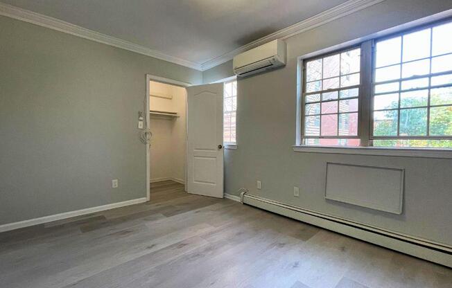 1467 SAINT MARKS AVE