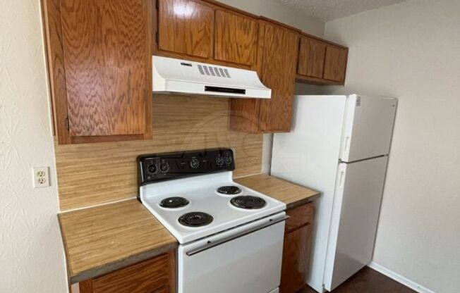 2 beds, 1 bath, $795, Unit 810 N. 5th St Unit B