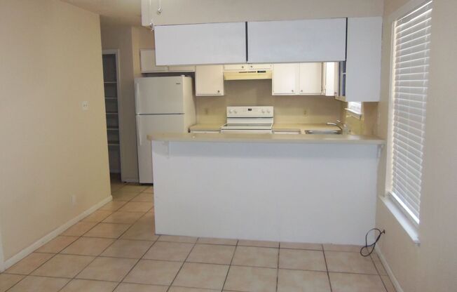 3 beds, 2 baths, $1,550