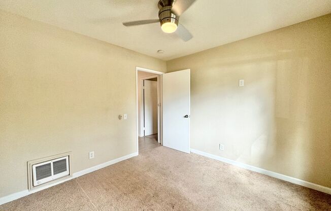 2 beds, 1 bath, $2,450, Unit # 513