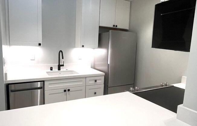 1 bed, 1 bath, 595 sqft, $2,895, Unit 305