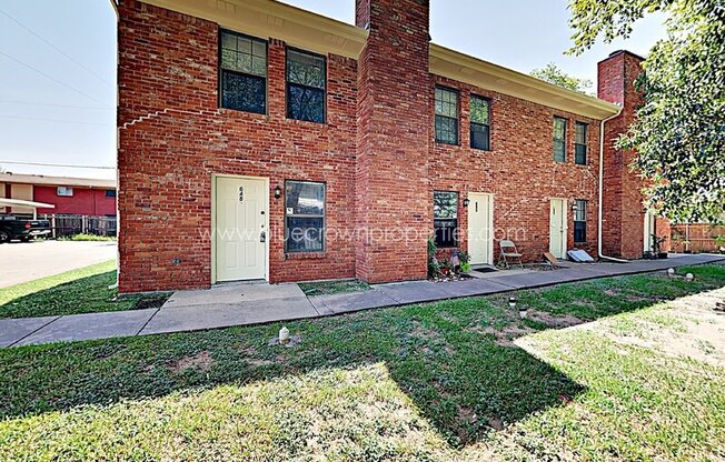 648 S ROGERS RD 