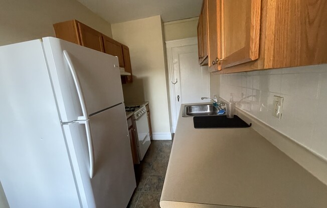 10 Agassiz St.