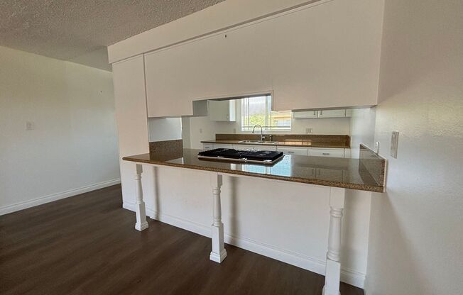 1670 W. Broadway- 2bd/2ba- Welcome to Your New Home in Anaheim, CA