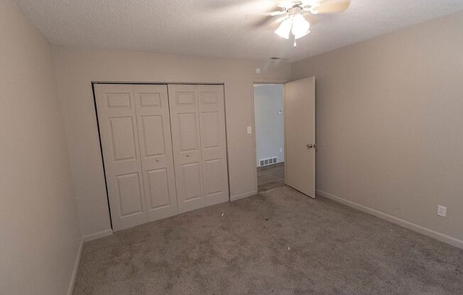 2 beds, 1 bath, $1,900, Unit # 7