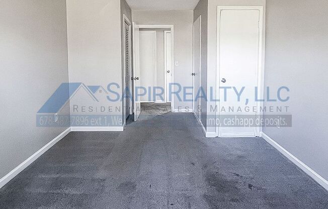 1 bed, 1 bath, $995, Unit Y4