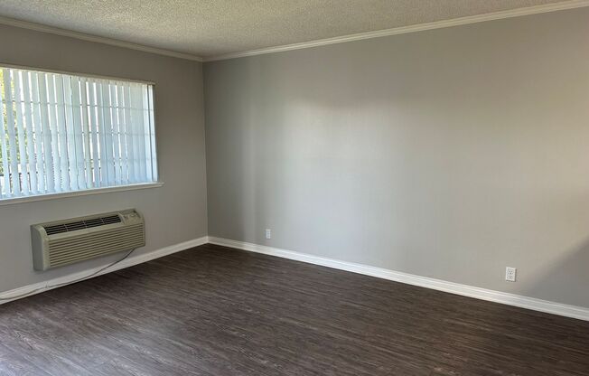 1 bed, 1 bath, 633 sqft, $2,240, Unit 800W10