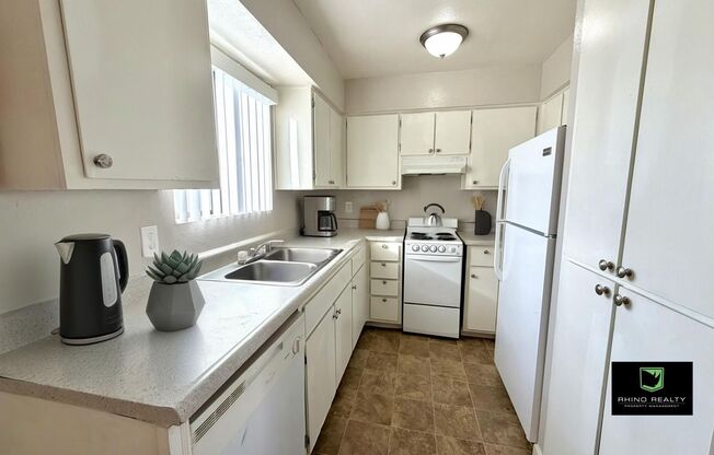 2 beds, 1.5 baths, 800 sqft, $1,115, Unit Unit 3